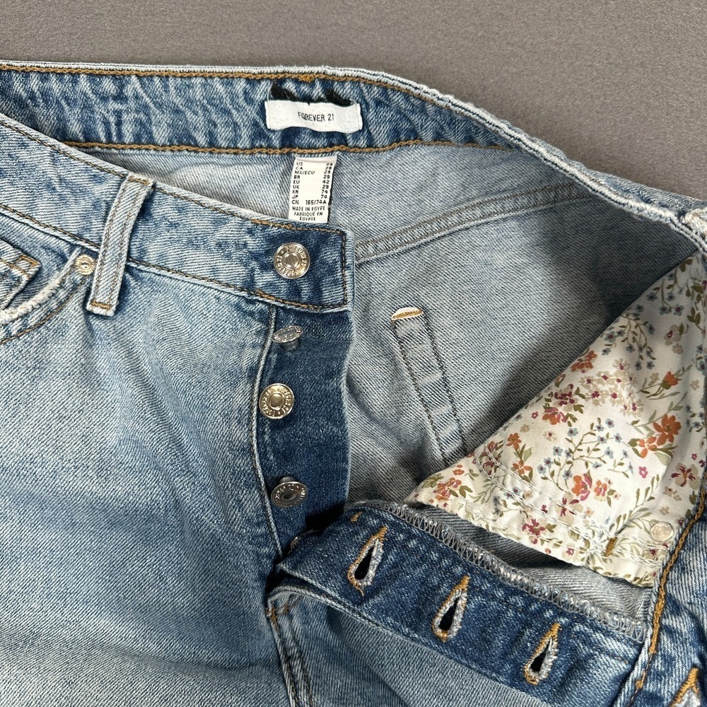 Forever 21 Jeans Womens 29 Light Blue Denim Button Fly‎ Straight Leg Distressed - Picture 4 of 9